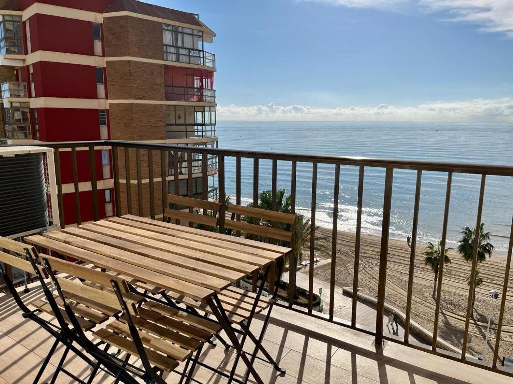 Apartamento Frente Al Mar En Calpe Con Parking Para 4 Personas Exterior photo