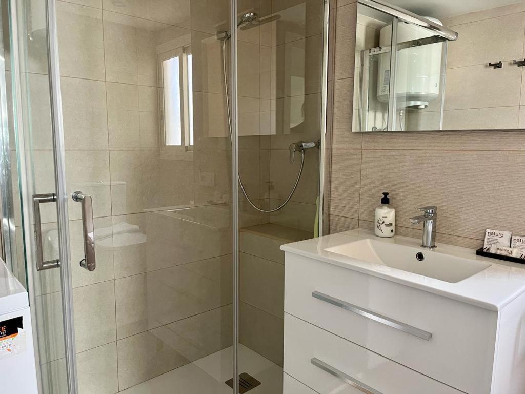 Apartamento Frente Al Mar En Calpe Con Parking Para 4 Personas Exterior photo