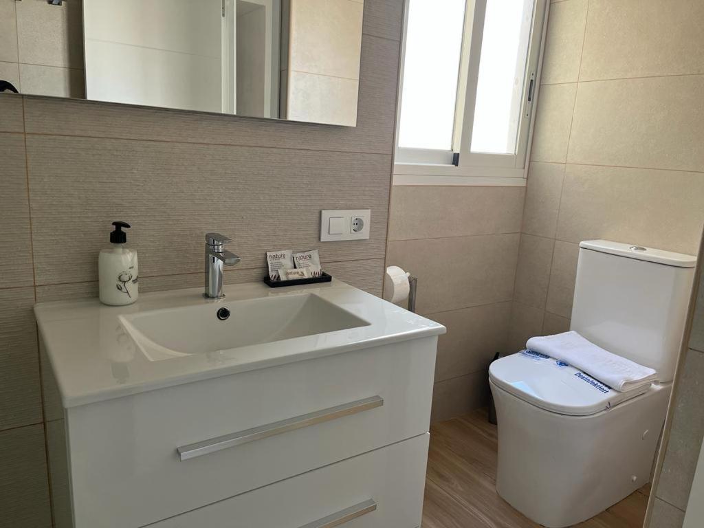 Apartamento Frente Al Mar En Calpe Con Parking Para 4 Personas Exterior photo